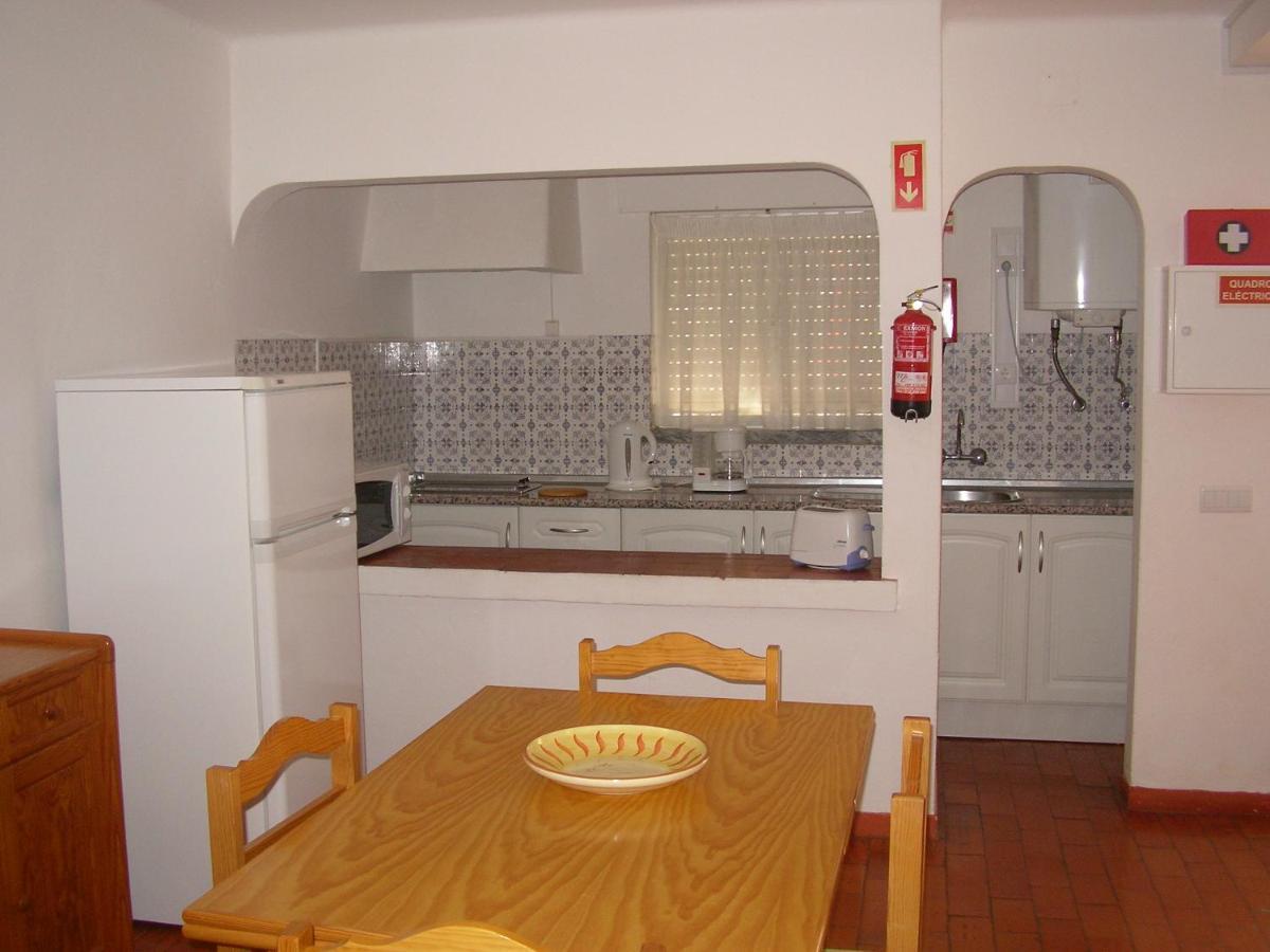 Apartamentos Salema Praia Club Kültér fotó