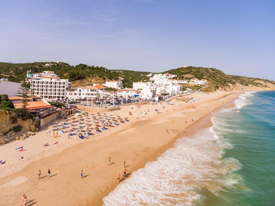 Apartamentos Salema Praia Club Kültér fotó